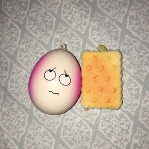 2pc Assorted squishes